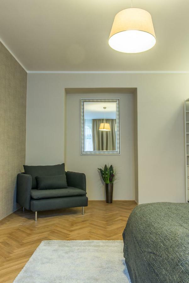 Exclusive 3 Bedroom Top-Notch Flat, Great Location Prague Luaran gambar