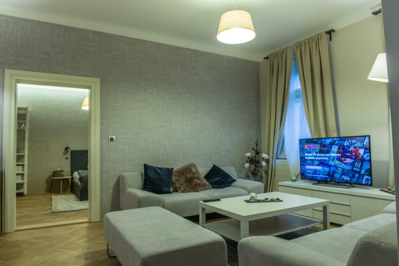Exclusive 3 Bedroom Top-Notch Flat, Great Location Prague Luaran gambar