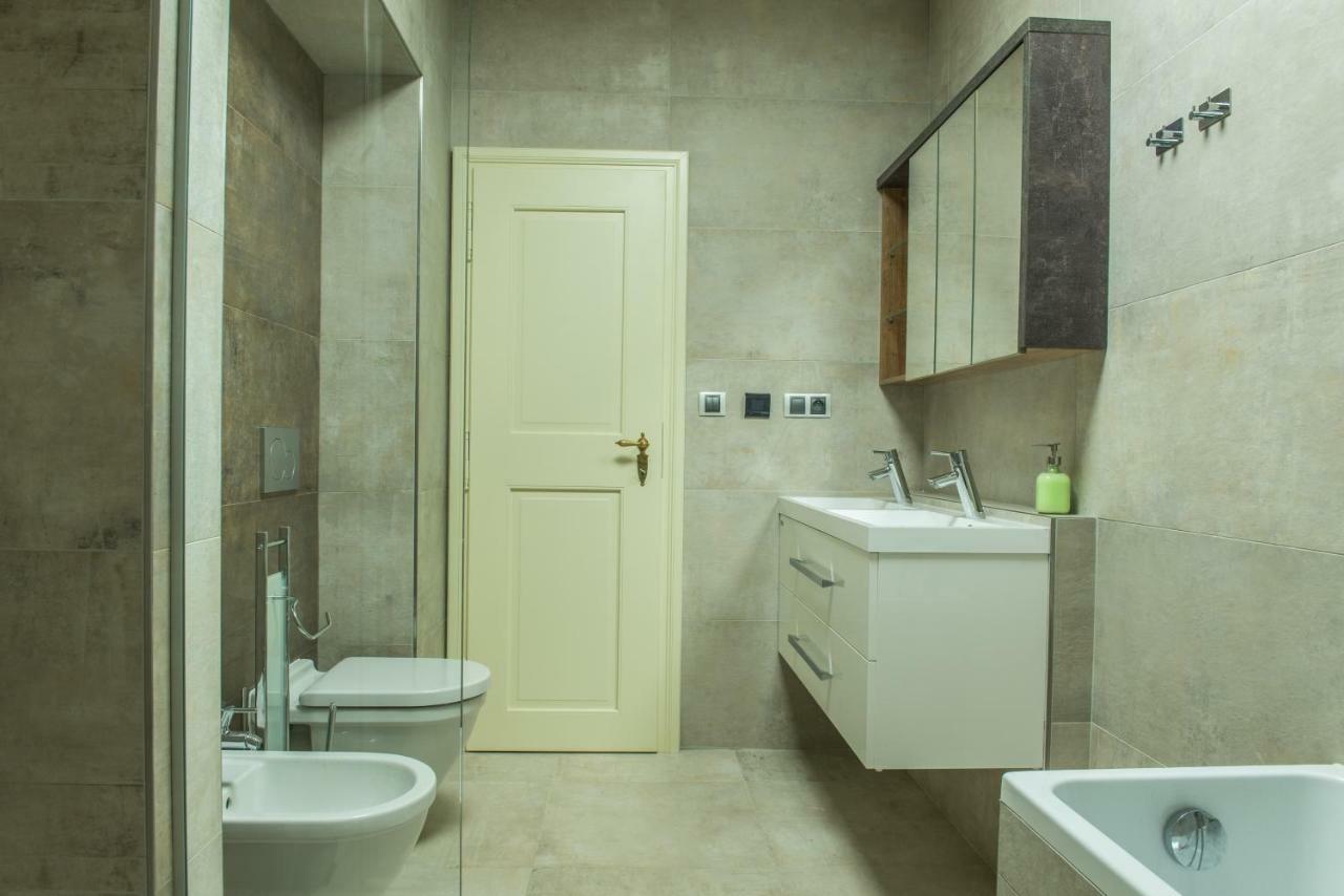 Exclusive 3 Bedroom Top-Notch Flat, Great Location Prague Luaran gambar